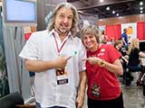 Denise gives PJ an alien blinkie. © Carl Wagner